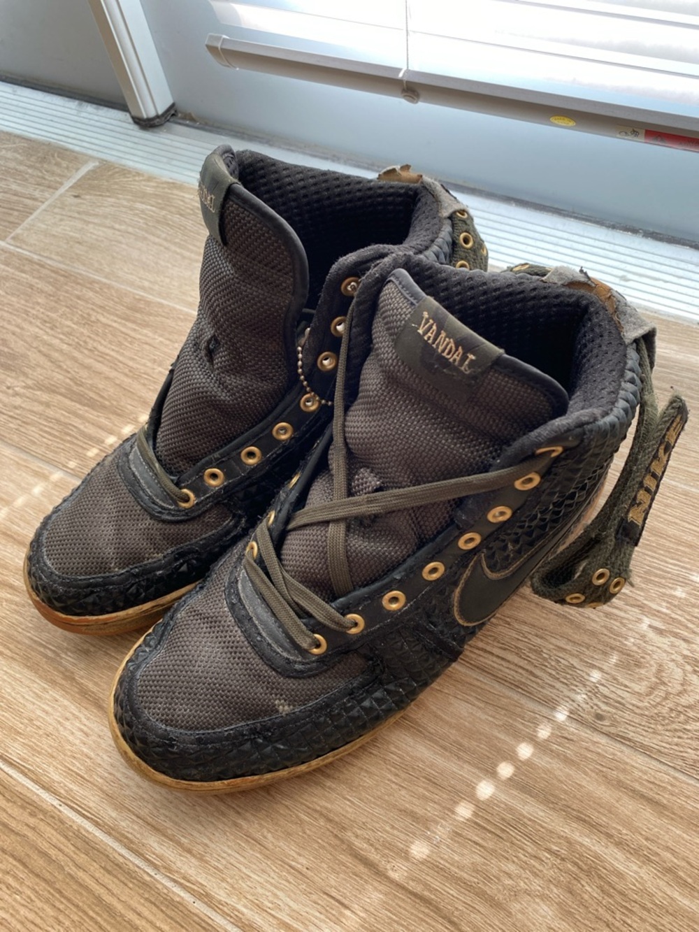 Nike Vandal Supreme EX Rock and Roll Pack READ